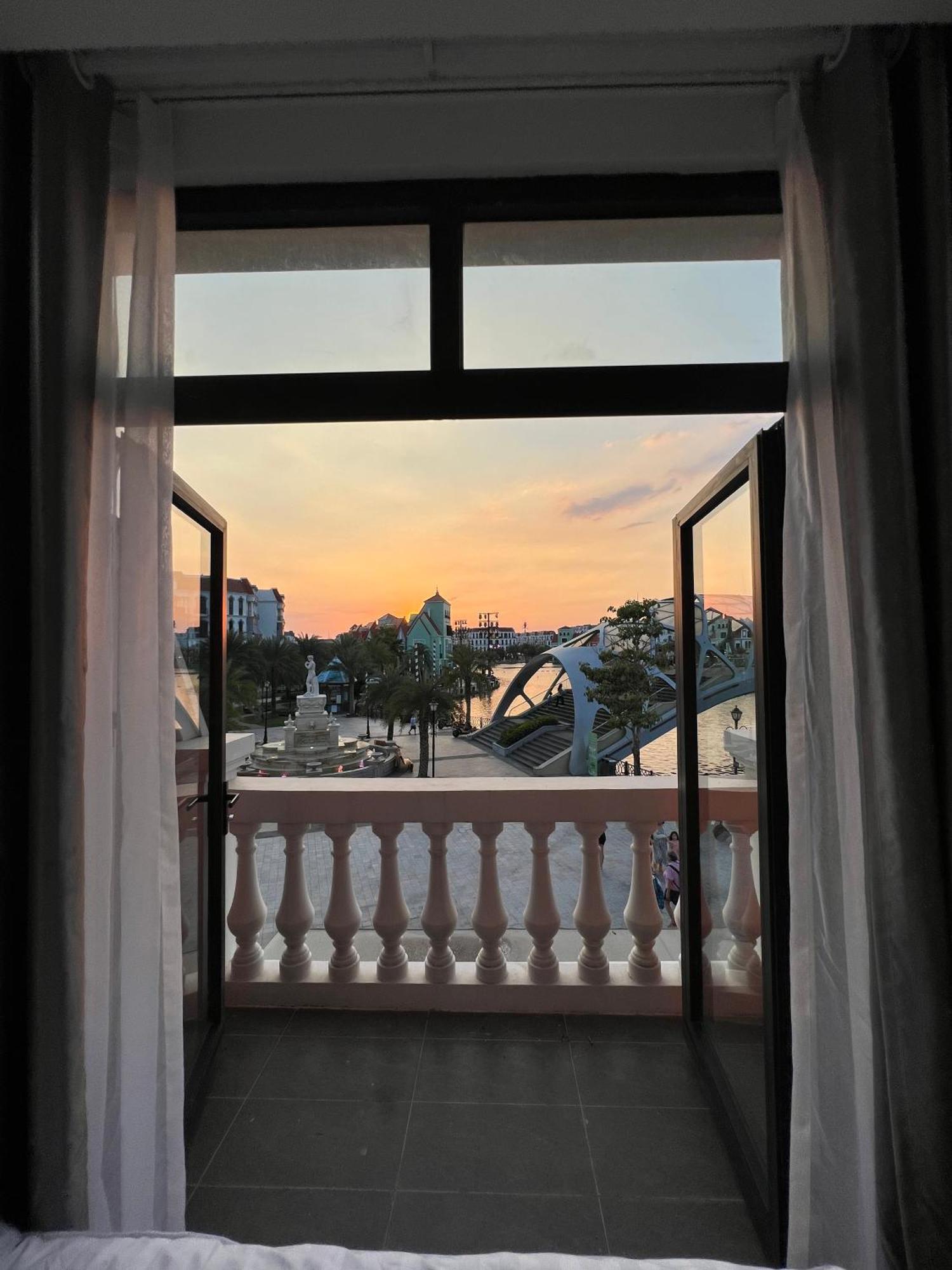 Legacy Hotel - Grand World Phu Quoc Bagian luar foto