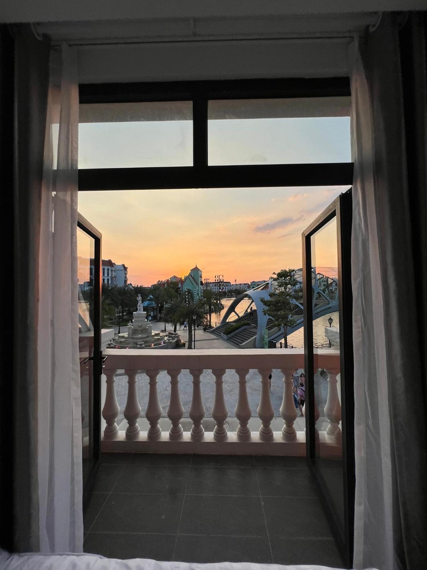 Legacy Hotel - Grand World Phu Quoc Bagian luar foto