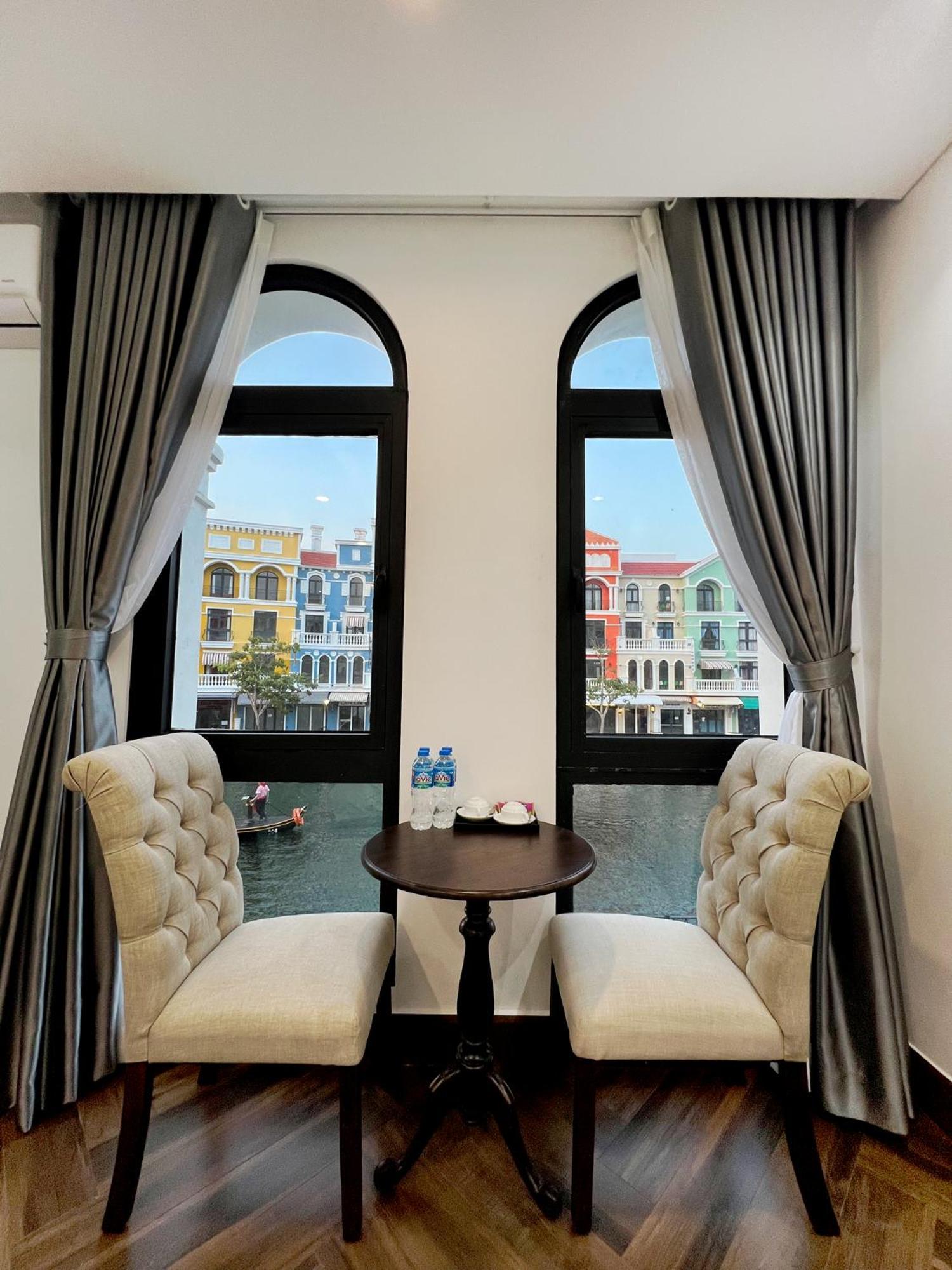 Legacy Hotel - Grand World Phu Quoc Bagian luar foto